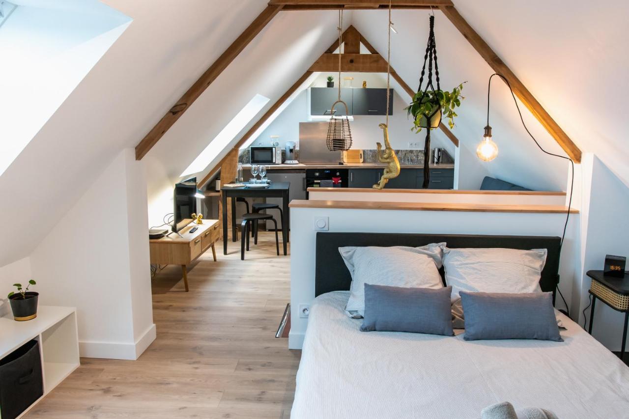 Confortable T1bis rénové, au cœur d'un bourg calme La Chapelle-Neuve  Exterior foto